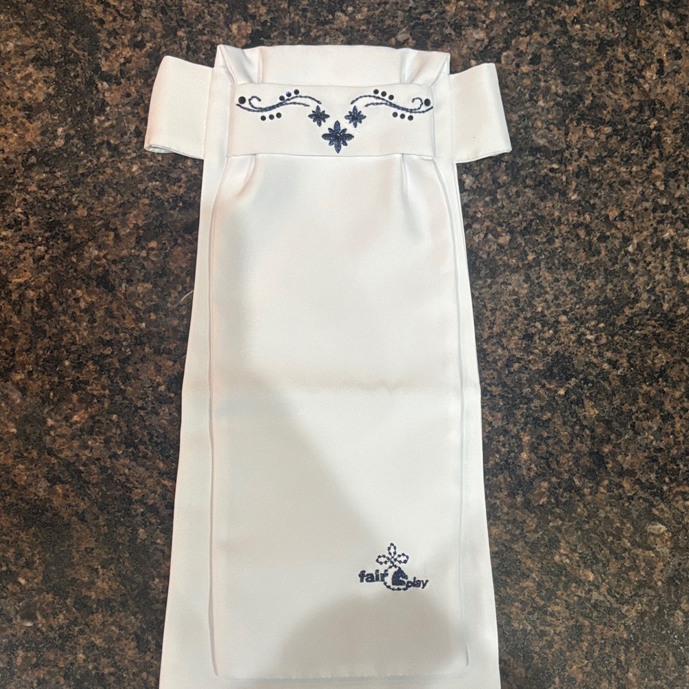 Women’s stock tie